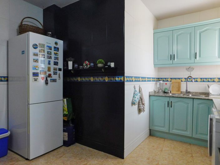 Image No.20-2 Bed Property for sale