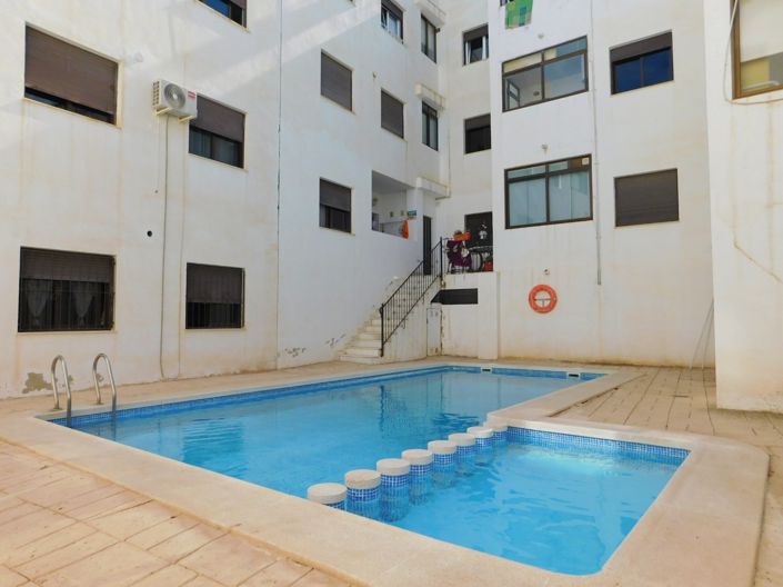 Image No.5-2 Bed Property for sale