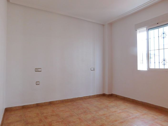 Image No.16-5 Bed Villa for sale