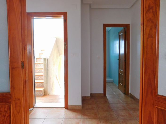 Image No.18-5 Bed Villa for sale