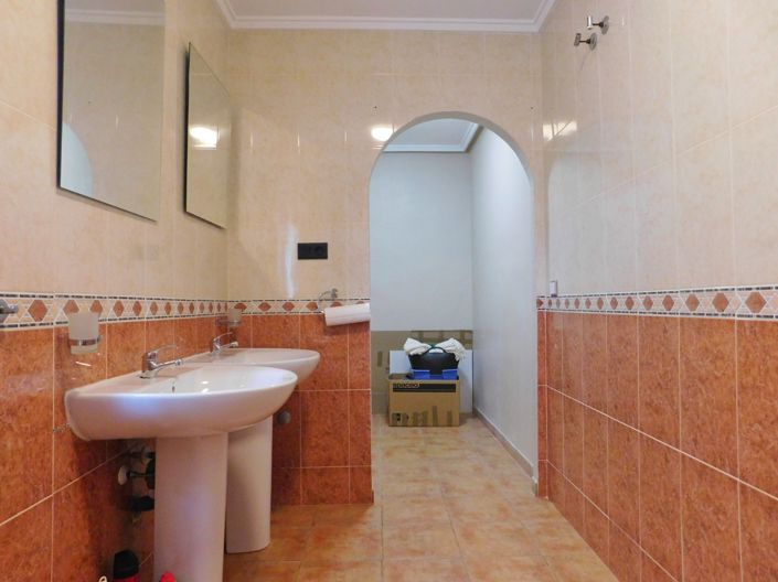 Image No.29-5 Bed Villa for sale