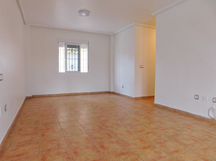 Image No.32-5 Bed Villa for sale