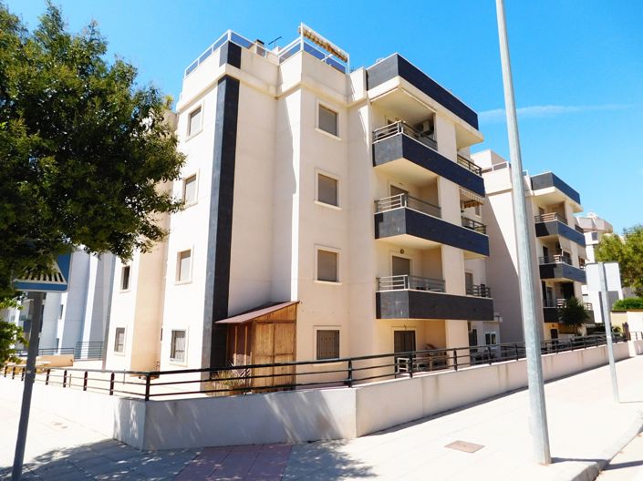 Image No.11-2 Bed Property for sale