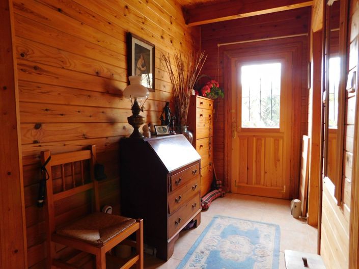 Image No.12-2 Bed Property for sale