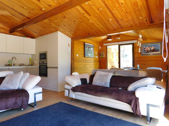 Image No.13-3 Bed Property for sale