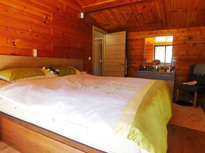 Image No.19-3 Bed Property for sale