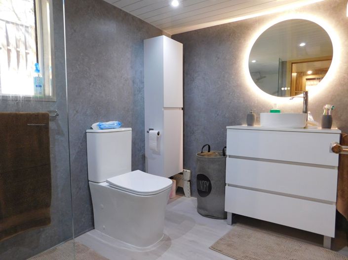 Image No.21-3 Bed Property for sale