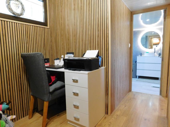 Image No.23-3 Bed Property for sale