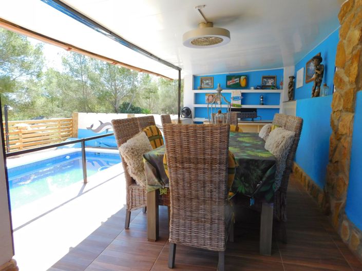 Image No.30-3 Bed Property for sale