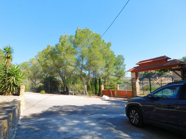 Image No.44-3 Bed Property for sale