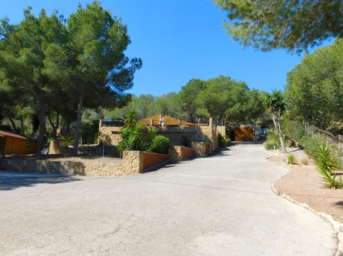 Image No.47-3 Bed Property for sale
