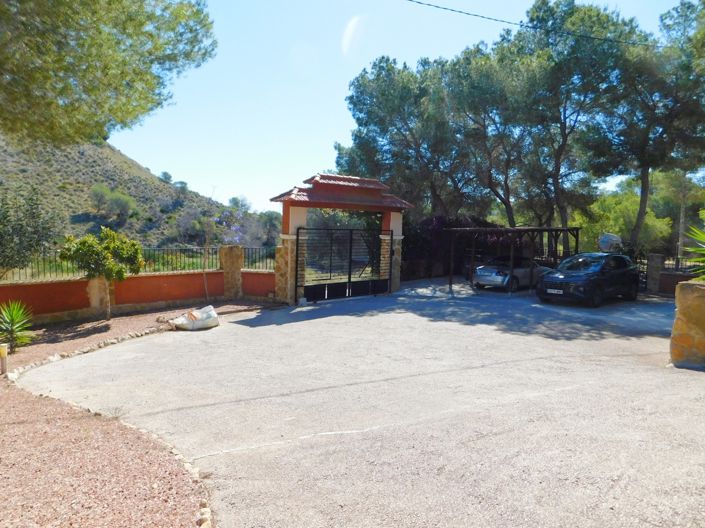 Image No.49-3 Bed Property for sale