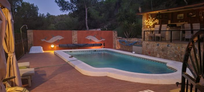 Image No.59-3 Bed Property for sale