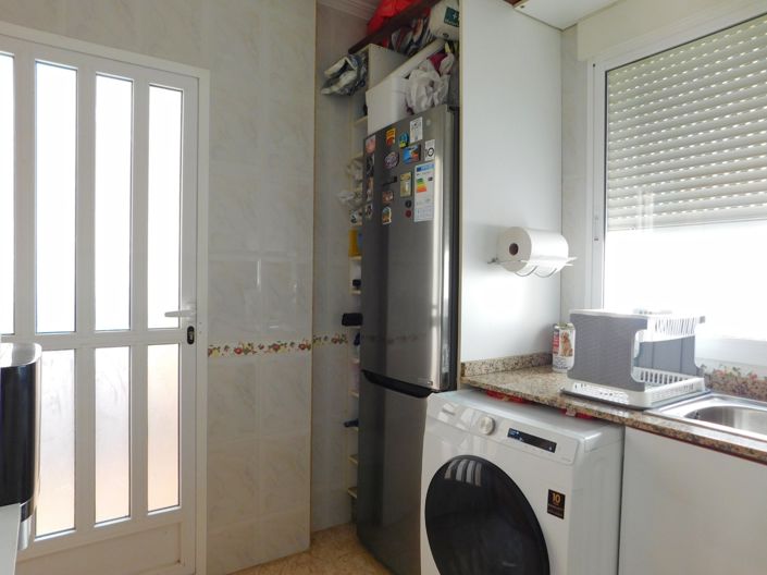 Image No.12-4 Bed Townhouse for sale