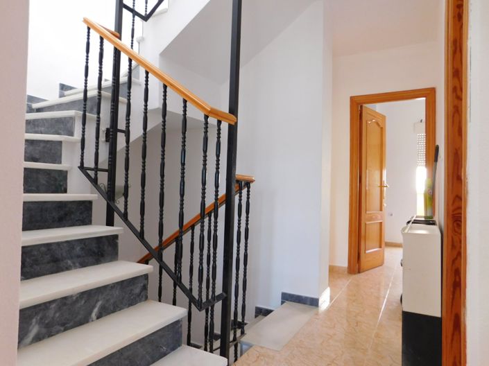 Image No.22-4 Bed Townhouse for sale