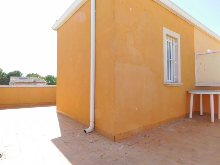 Image No.26-4 Bed Townhouse for sale