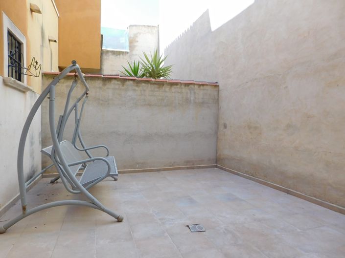 Image No.31-4 Bed Townhouse for sale