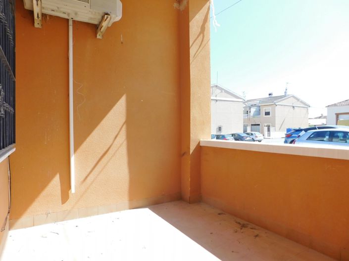 Image No.4-4 Bed Townhouse for sale