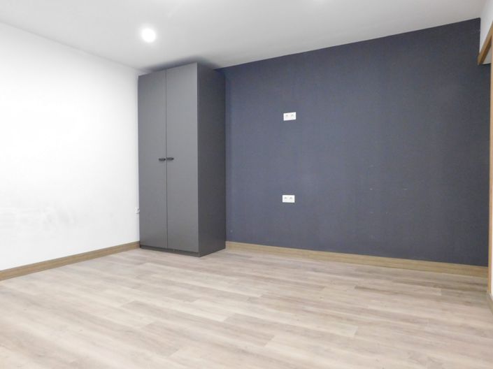 Image No.17-4 Bed Townhouse for sale
