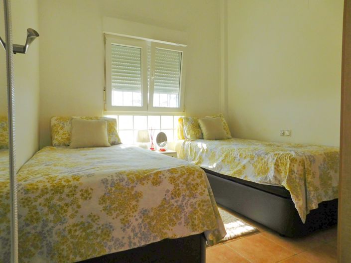 Image No.18-2 Bed Property for sale