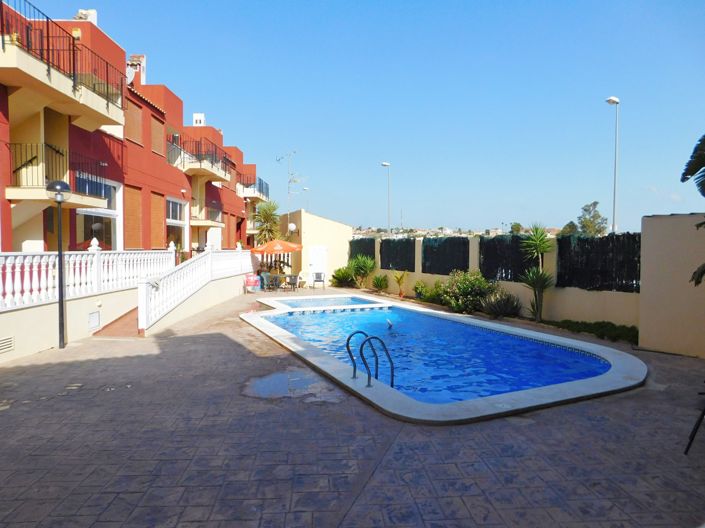 Image No.4-2 Bed Property for sale