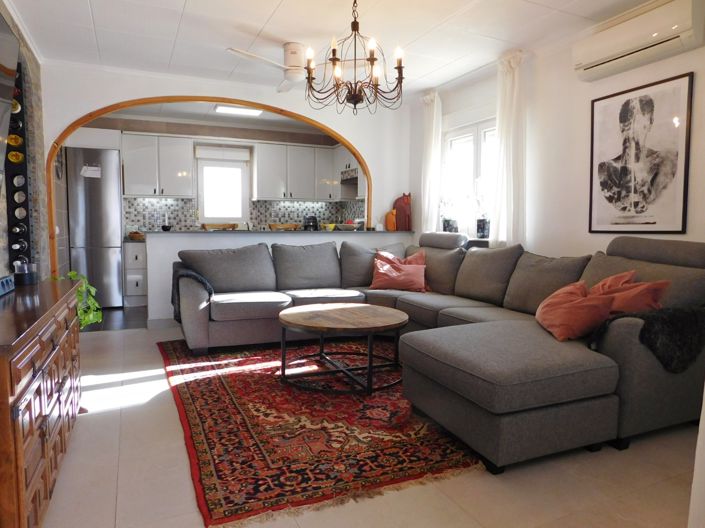 Image No.18-3 Bed Property for sale