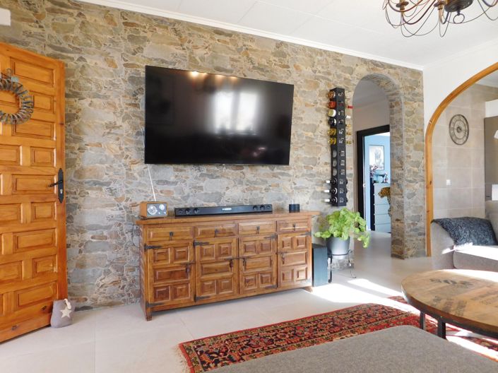 Image No.20-3 Bed Property for sale