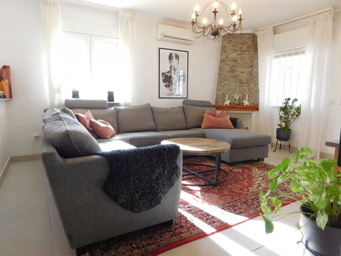 Image No.22-3 Bed Property for sale