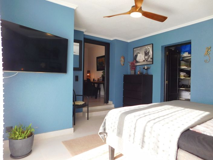 Image No.27-3 Bed Property for sale