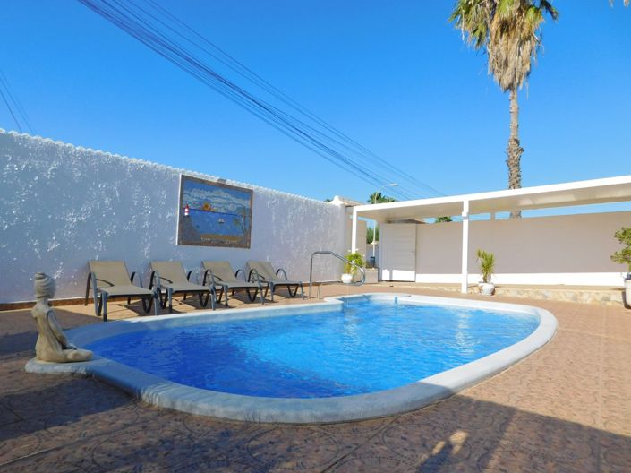 Image No.36-3 Bed Property for sale