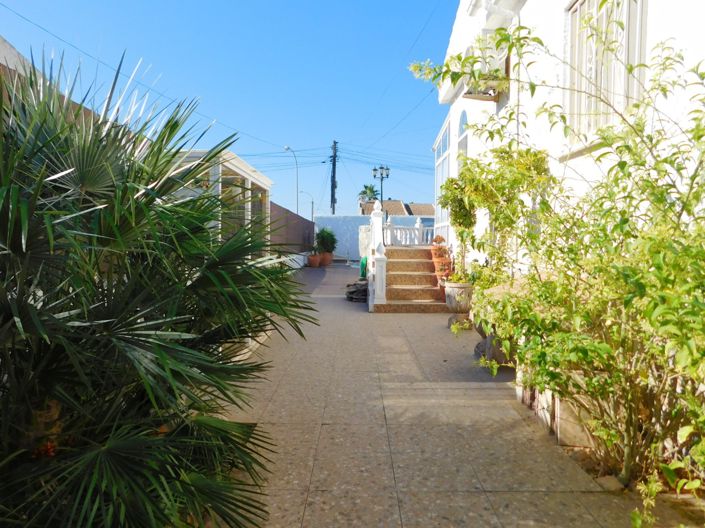 Image No.39-3 Bed Property for sale