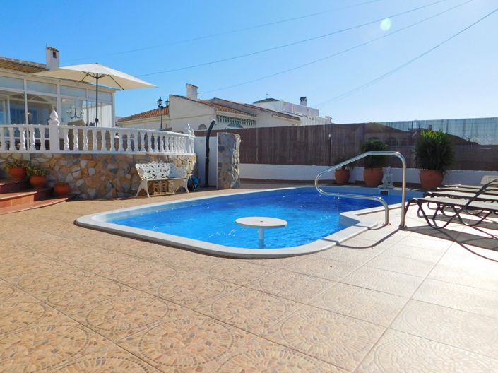 Image No.4-3 Bed Property for sale