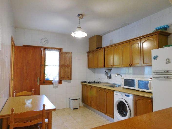 Image No.15-2 Bed Townhouse for sale