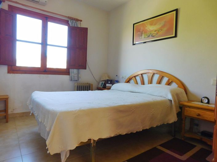 Image No.23-2 Bed Townhouse for sale