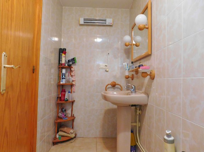 Image No.25-2 Bed Townhouse for sale