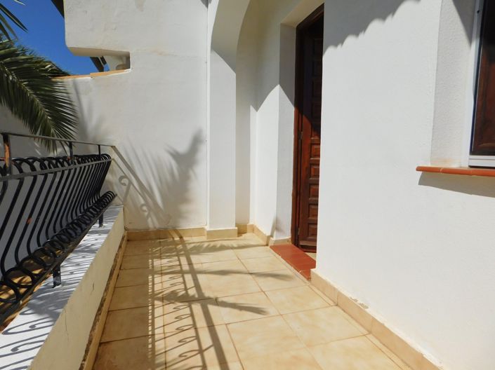 Image No.31-2 Bed Townhouse for sale