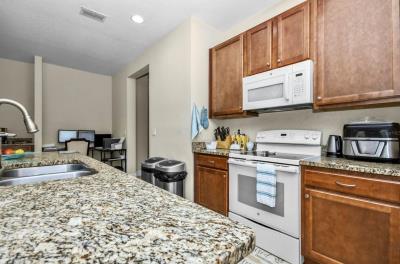 10--Kitchen