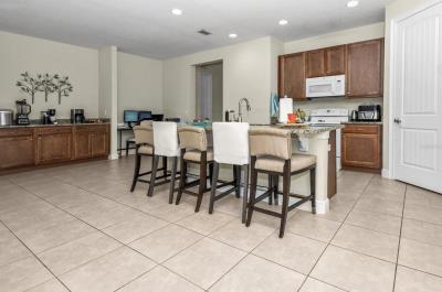 11--Kitchen