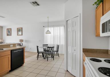 6--Kitchen