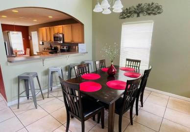7--Dining