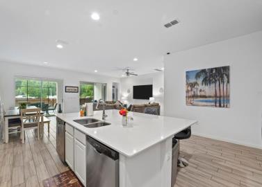 7--Kitchen