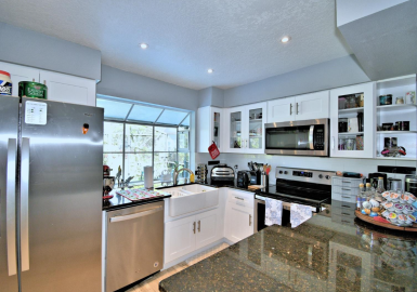 10--Kitchen