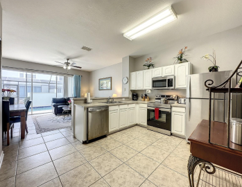 13--Kitchen