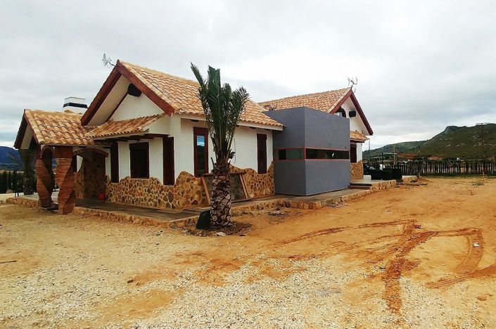 Image No.1-3 Bed Villa for sale