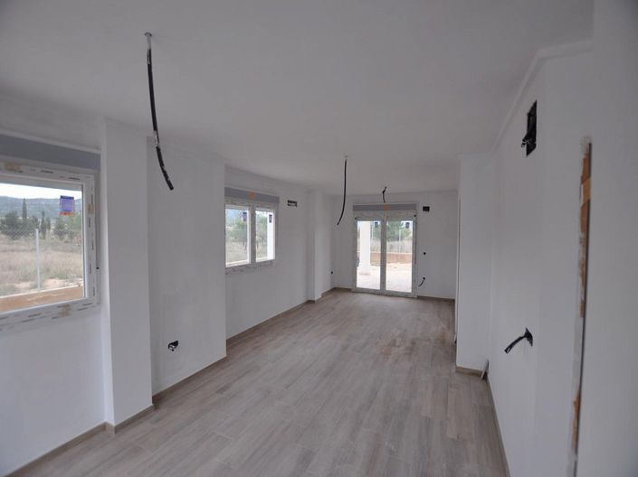 Image No.10-3 Bed Villa for sale