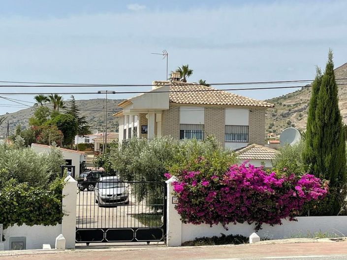 Image No.14-4 Bed Villa for sale