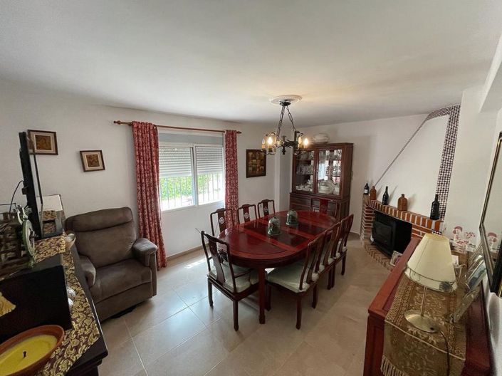 Image No.20-4 Bed Villa for sale