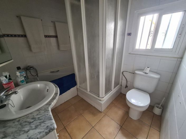 Image No.9-3 Bed Townhouse for sale