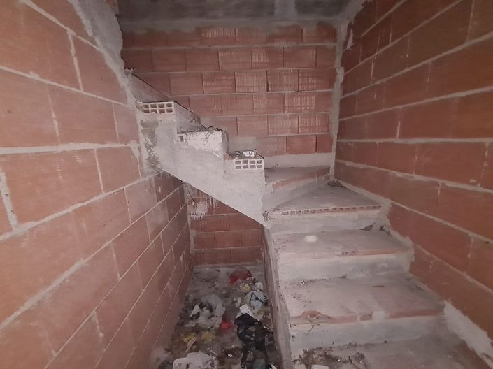 Image No.23-4 Bed Townhouse for sale