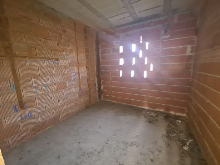 Image No.25-4 Bed Townhouse for sale